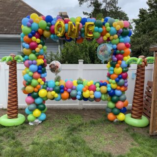 Picture Frame Arch (Hawaiian) (not same day) call