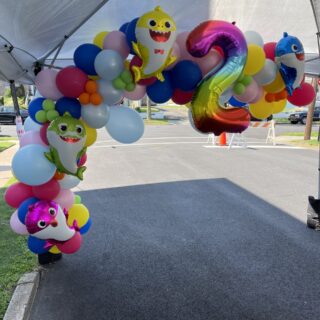 Baby Shark 12ft Balloon Garland