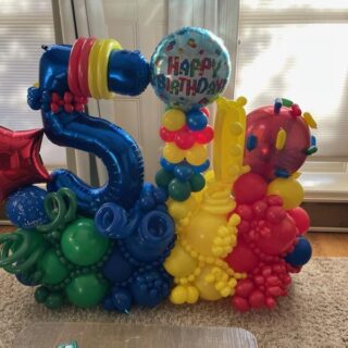 LEGO Balloon Display - (put age # and name in notes”