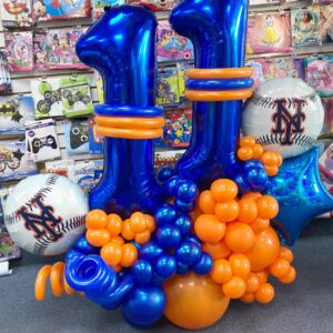 Mets display (Yankees available)