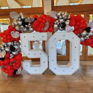 Accent 50th Garland